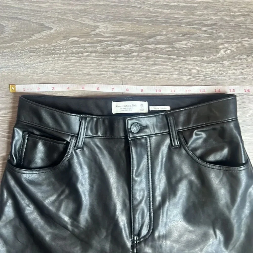 Abercrombie & Fitch excellent used